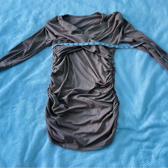 Bodycon Dress with Ruched Sides and Crossover Bust - Picture 4 of 5